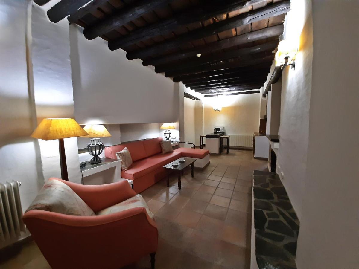 Busquístar Hotel Apartamento Nueva Alcazaba מראה חיצוני תמונה