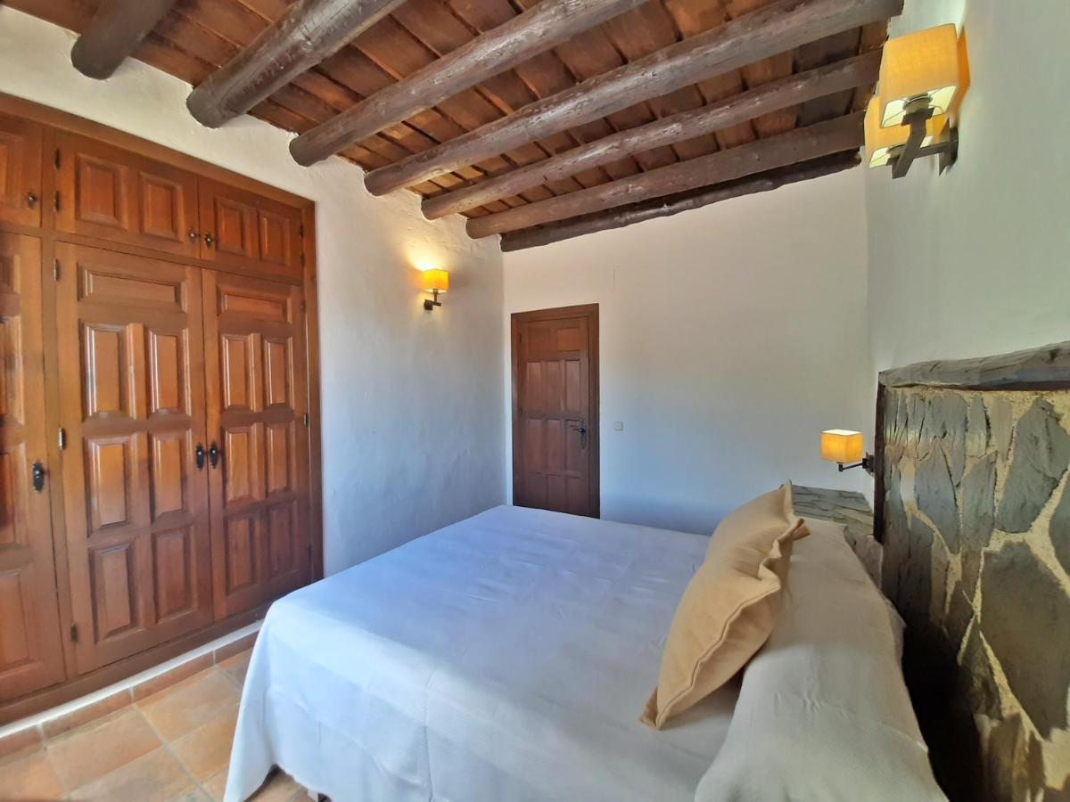 Busquístar Hotel Apartamento Nueva Alcazaba מראה חיצוני תמונה
