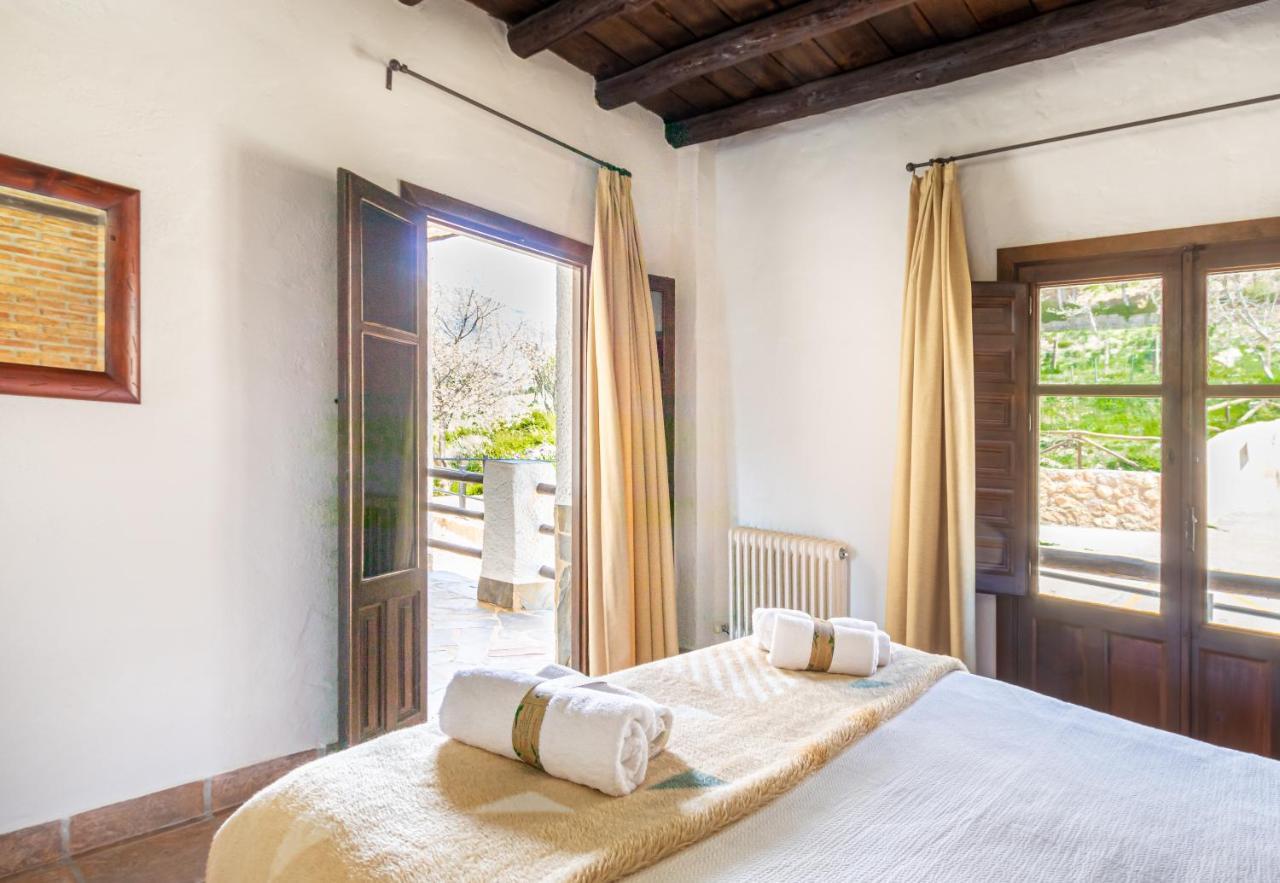 Busquístar Hotel Apartamento Nueva Alcazaba מראה חיצוני תמונה