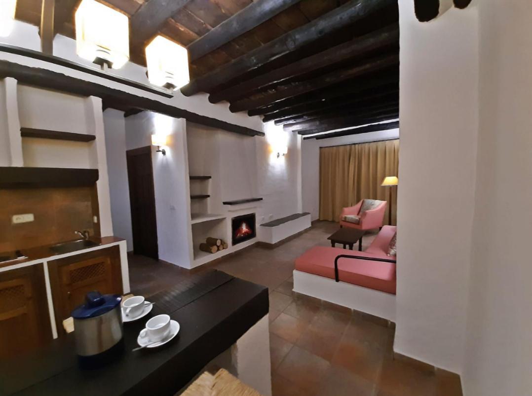Busquístar Hotel Apartamento Nueva Alcazaba מראה חיצוני תמונה