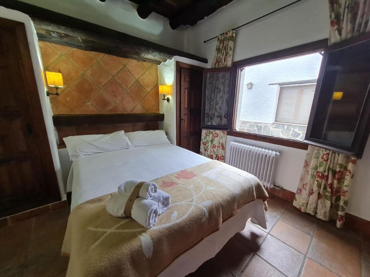 Busquístar Hotel Apartamento Nueva Alcazaba מראה חיצוני תמונה