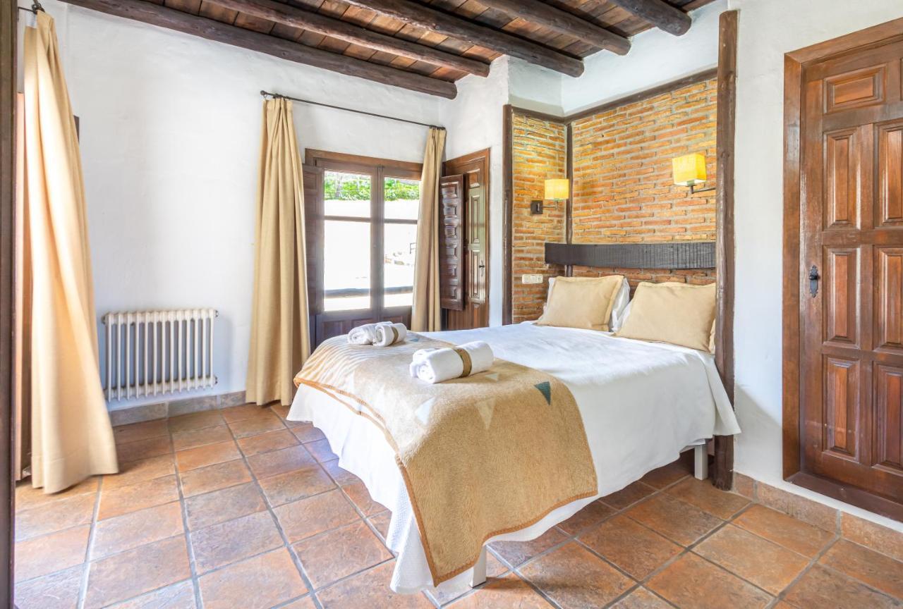 Busquístar Hotel Apartamento Nueva Alcazaba מראה חיצוני תמונה